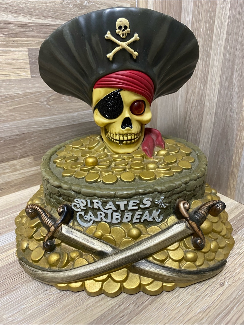 Disney Pirates of the Caribbean Skull Disneyland ride captain Jack Sparrow